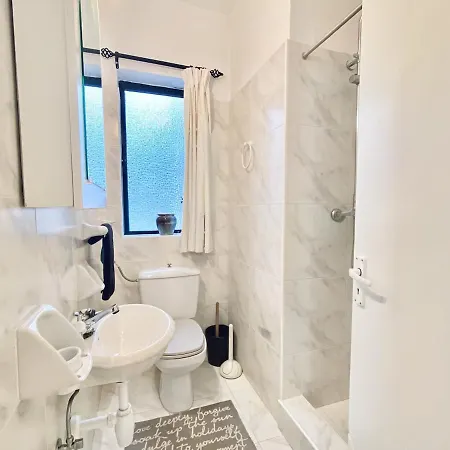 Spacious 2 Bedroom Hyacinth Flat 5 아파트