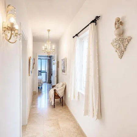 Spacious 2 Bedroom Hyacinth Flat 5 세인트폴스베이
